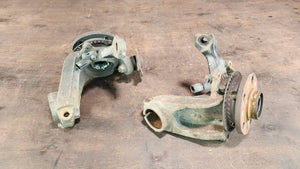 Steering Knuckles - 02m 6 spd