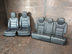 Seats - Leather - Cayenne