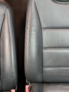 Seats - Leather - Cayenne