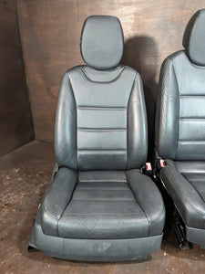 Seats - Leather - Cayenne