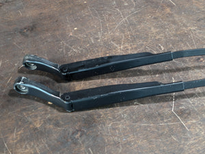 Wiper Arms - Aero - B5.5 Passat