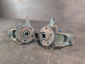 Steering Knuckles - 02m 6 spd